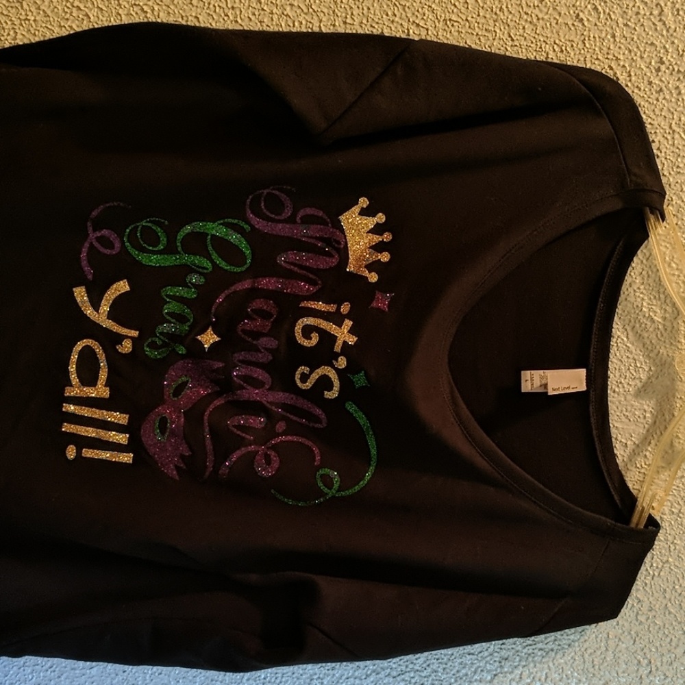 Sweatshirt